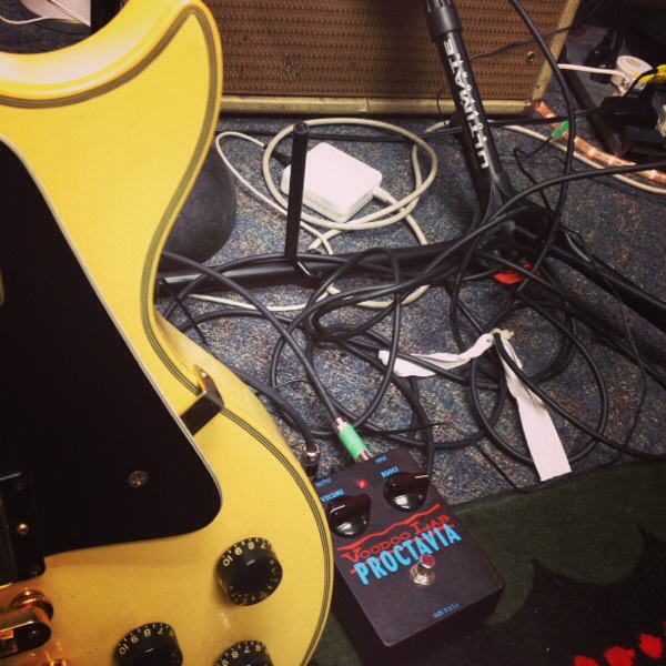 1980 Gibson Les Paul Custom, Voodoo Lab Proctavia FX pedal